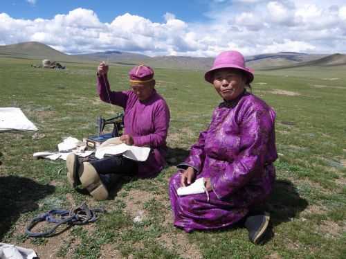 TREKKING IN MONGOLIA 2013