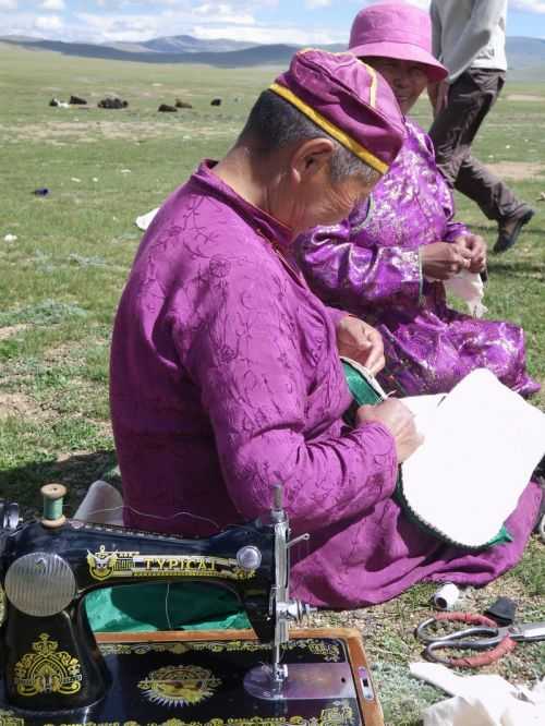 TREKKING IN MONGOLIA 2013