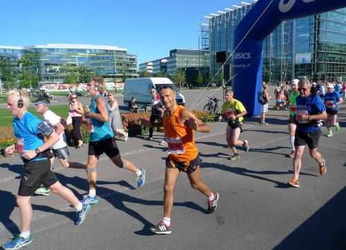 MARATONA DI HELSINKI | 42K,17K 2015