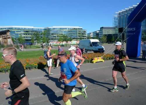 MARATONA DI HELSINKI | 42K,17K 2015